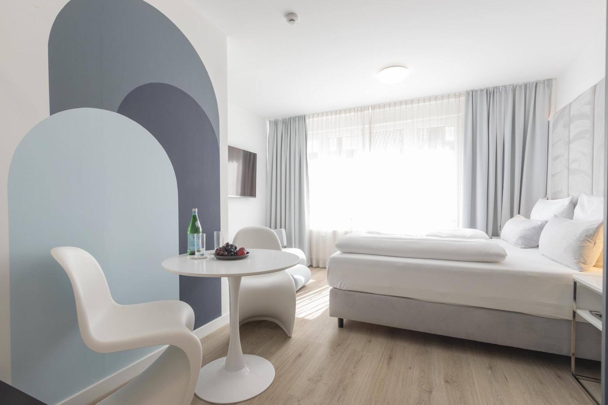 Zzzpace Smart-Hotel クレーフェルト エクステリア 写真