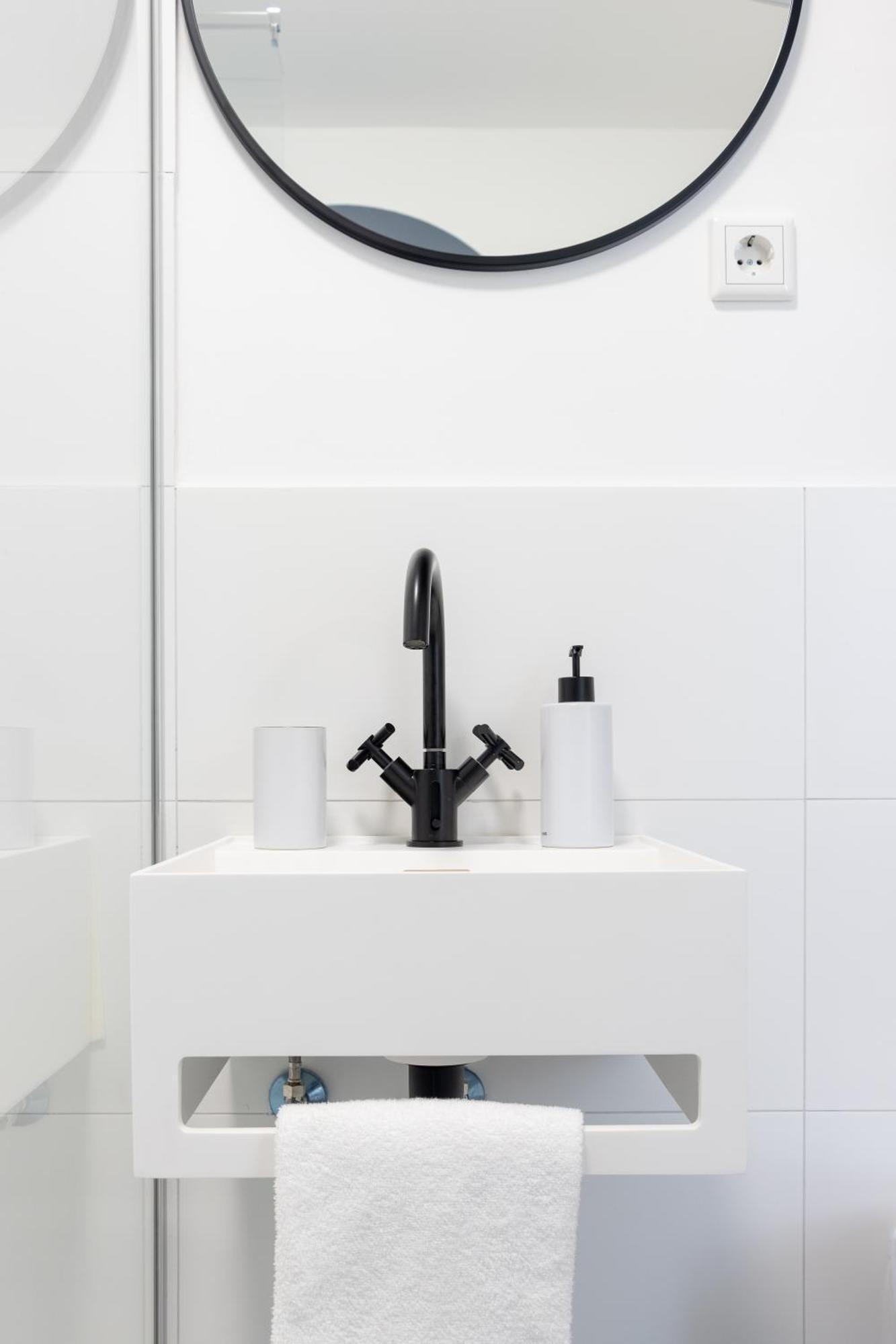 Zzzpace Smart-Hotel クレーフェルト エクステリア 写真