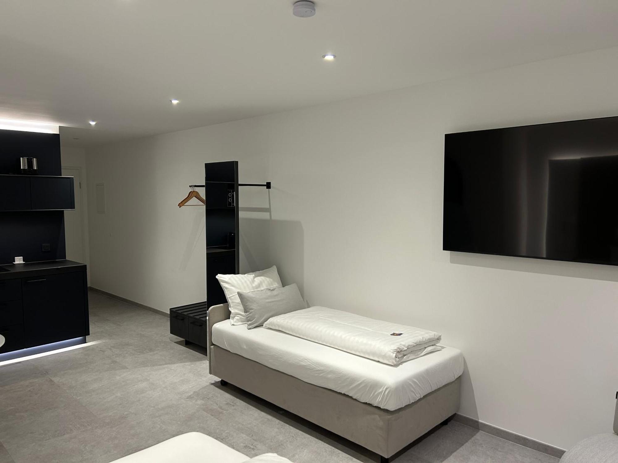 Zzzpace Smart-Hotel クレーフェルト エクステリア 写真
